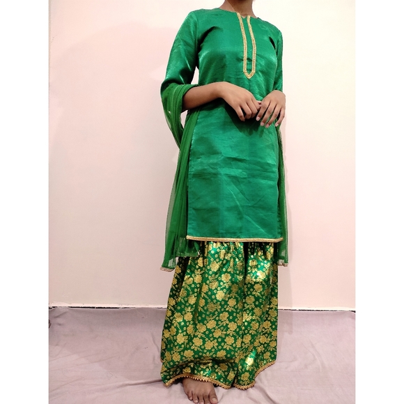 Other - 💜Sharara suit with duppata